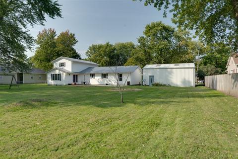 404 E Wood St, Colfax, IL 61728 photo 41