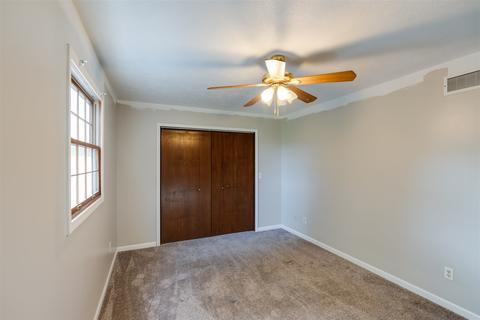 404 E Wood St, Colfax, IL 61728 photo 31