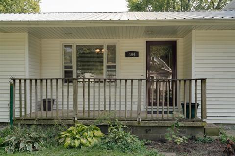404 E Wood St, Colfax, IL 61728 photo 5