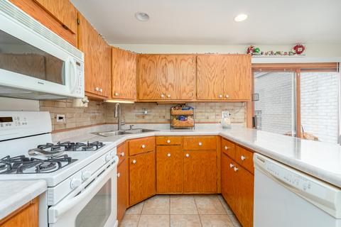 7791 S 78th Ct, Bridgeview, IL 60455 photo 10