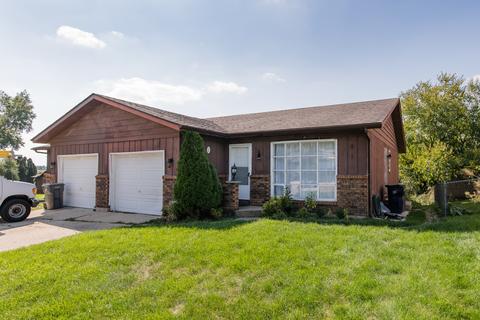 442 Princeton Ave, Elgin, IL 60123 photo 2