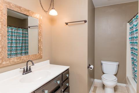 442 Princeton Ave, Elgin, IL 60123 photo 18