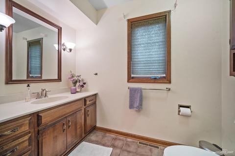 1801 Kevin Ave, Elgin, IL 60123 photo 19