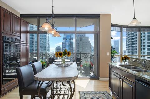 21 E Huron St #3404, Chicago, IL 60611 photo 5
