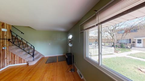 10 E Judith Ann Dr, Mount Prospect, IL 60056 photo 4