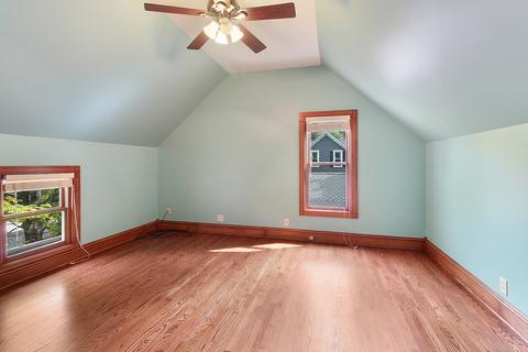 967 Lawrence Ave, Elgin, IL 60123 photo 11