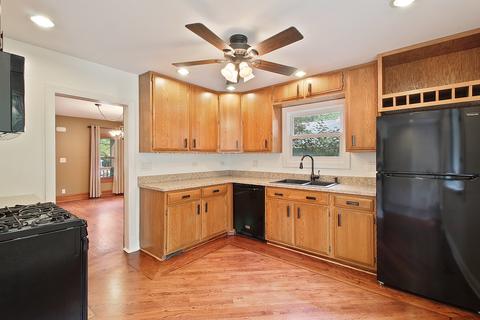 967 Lawrence Ave, Elgin, IL 60123 photo 6