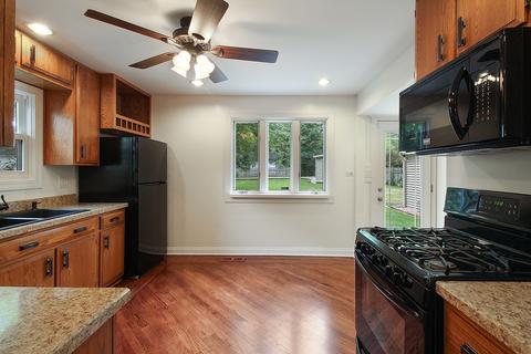 967 Lawrence Ave, Elgin, IL 60123 photo 7