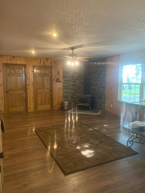 3327 E 9th Rd, Utica, IL 61373 photo 14