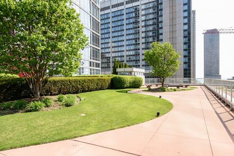 240 E Illinois St #1010, Chicago, IL 60611 photo 29