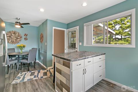 5000 W Bonner Dr, Mchenry, IL 60050 photo 4