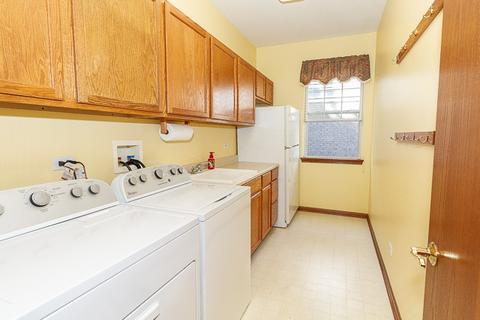 783 Meadow Dr, Des Plaines, IL 60016 photo 8