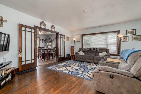 112 E Seminole St, Dwight, IL 60420 photo 4