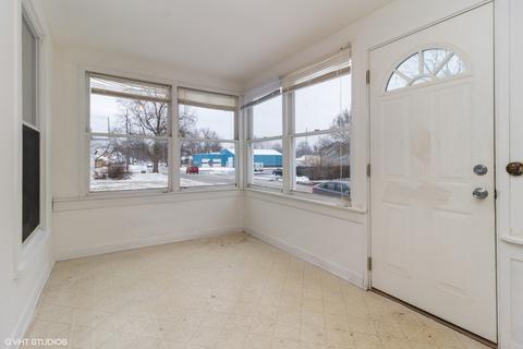 1343 S 7th Ave, Kankakee, IL 60901 photo 2