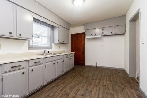 1343 S 7th Ave, Kankakee, IL 60901 photo 8