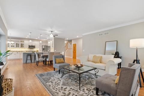 851 Pinegrove Ct, Wheaton, IL 60187 photo 9
