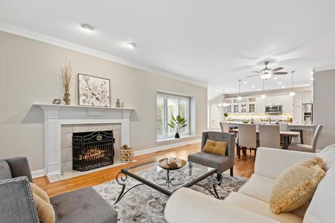 851 Pinegrove Ct, Wheaton, IL 60187 photo 8
