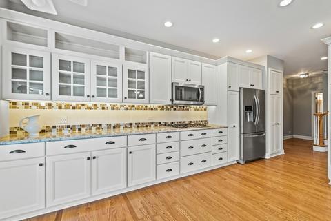 851 Pinegrove Ct, Wheaton, IL 60187 photo 15