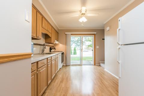 103 S Towanda Ave #8, Normal, IL 61761 photo 6