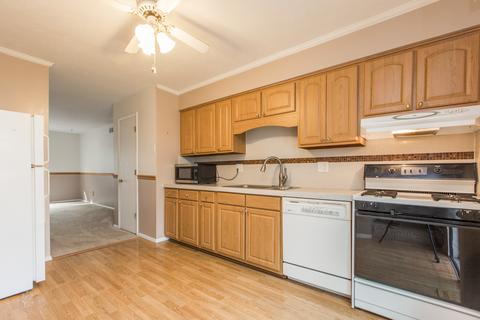 103 S Towanda Ave #8, Normal, IL 61761 photo 8