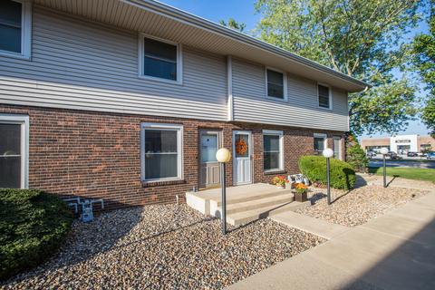 103 S Towanda Ave #8, Normal, IL 61761 photo 2