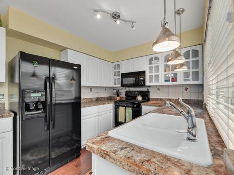 1932 Whitingham Ln, Hoffman Estates, IL 60169 photo 11