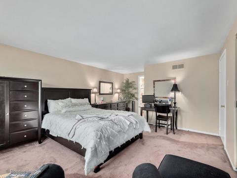 1932 Whitingham Ln, Hoffman Estates, IL 60169 photo 17