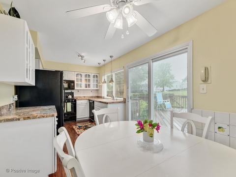 1932 Whitingham Ln, Hoffman Estates, IL 60169 photo 16