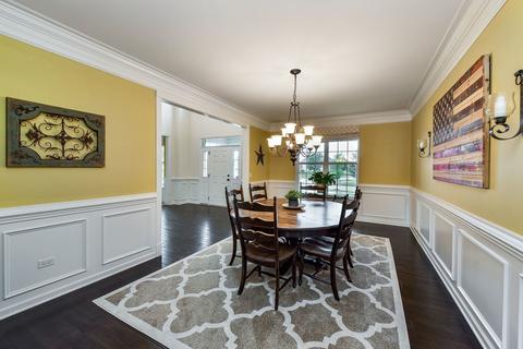 3640 Doral Dr, Elgin, IL 60124 photo 9
