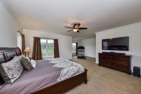 3640 Doral Dr, Elgin, IL 60124 photo 24