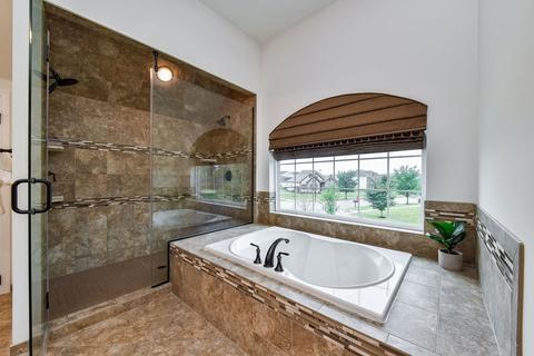 3640 Doral Dr, Elgin, IL 60124 photo 29