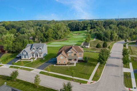 3640 Doral Dr, Elgin, IL 60124 photo 2