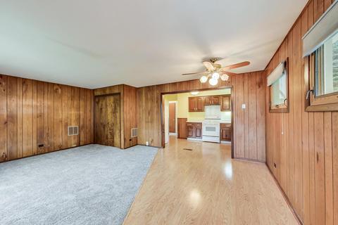 1878 Pine St, Des Plaines, IL 60018 photo 10