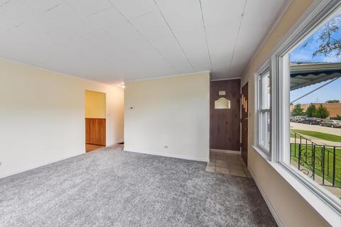 1878 Pine St, Des Plaines, IL 60018 photo 3