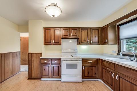 1878 Pine St, Des Plaines, IL 60018 photo 4