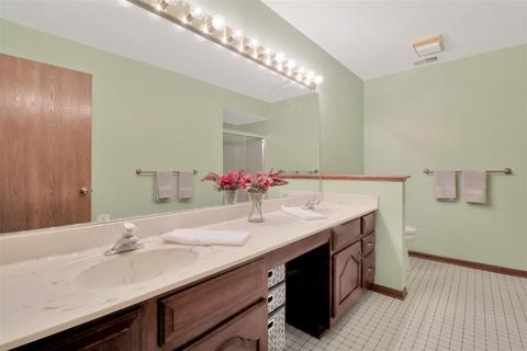 615 Waverly Dr #C, Elgin, IL 60120 photo 12