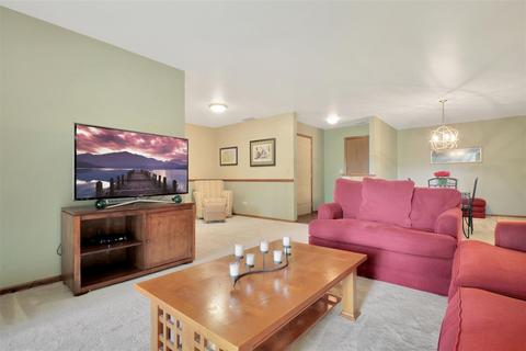 615 Waverly Dr #C, Elgin, IL 60120 photo 4