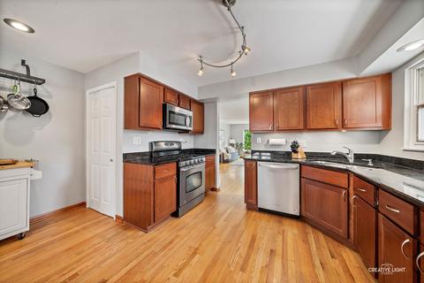 719 Lakeside Dr, Wheaton, IL 60187 photo 11
