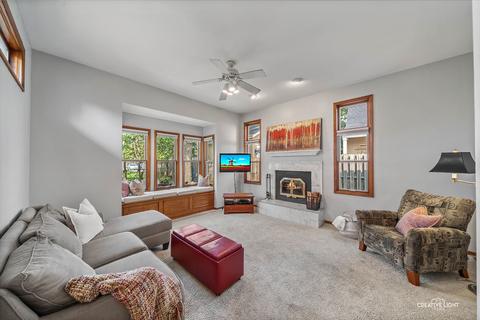 719 Lakeside Dr, Wheaton, IL 60187 photo 15