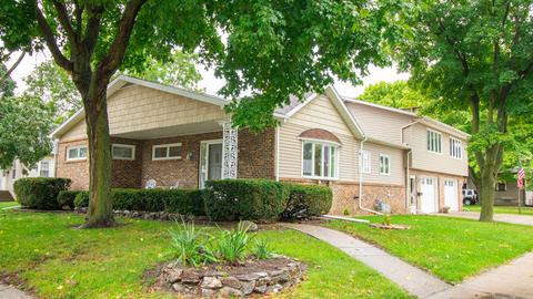 1903 10th St, Peru, IL 61354 photo 1
