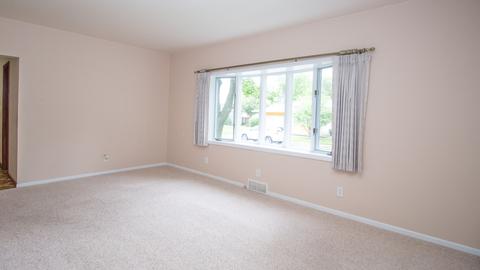 1903 10th St, Peru, IL 61354 photo 9