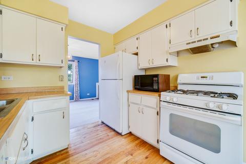 1489 Blackburn St, Wheaton, IL 60189 photo 6