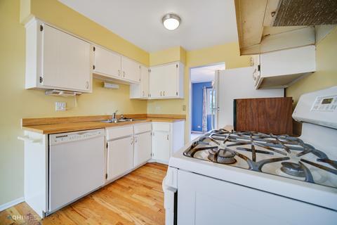1489 Blackburn St, Wheaton, IL 60189 photo 4