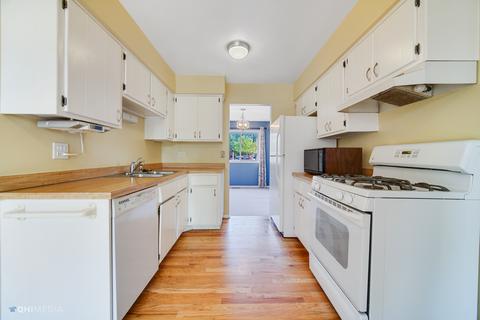 1489 Blackburn St, Wheaton, IL 60189 photo 5