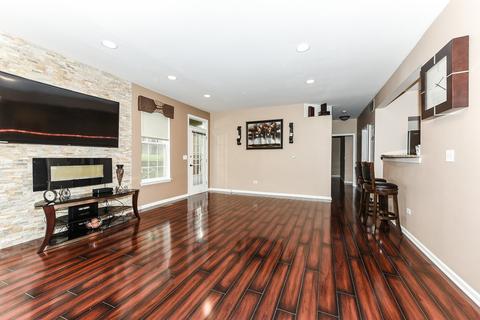 1949 Blackberry Ln, Hoffman Estates, IL 60169 photo 6