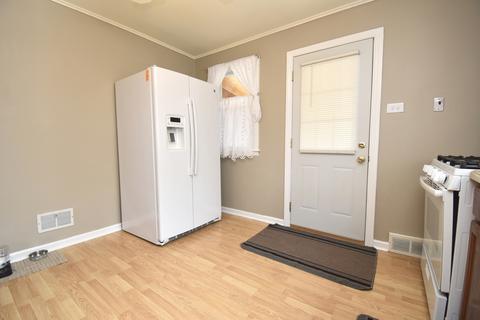 15057 Ridgeway Ave, Midlothian, IL 60445 photo 9