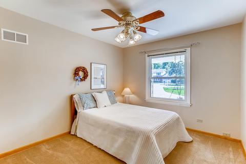 203 E Farnham Ln, Wheaton, IL 60189 photo 22