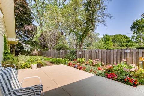 203 E Farnham Ln, Wheaton, IL 60189 photo 35