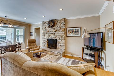 203 E Farnham Ln, Wheaton, IL 60189 photo 15