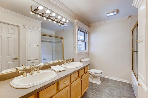 203 E Farnham Ln, Wheaton, IL 60189 photo 20
